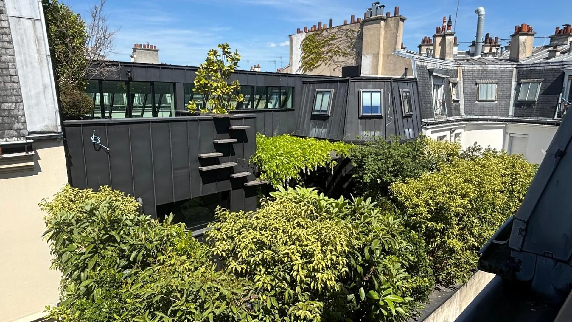פריז Loft Refait A Neuf En Dernier Etage 2 Chambres 0*,  צרפת